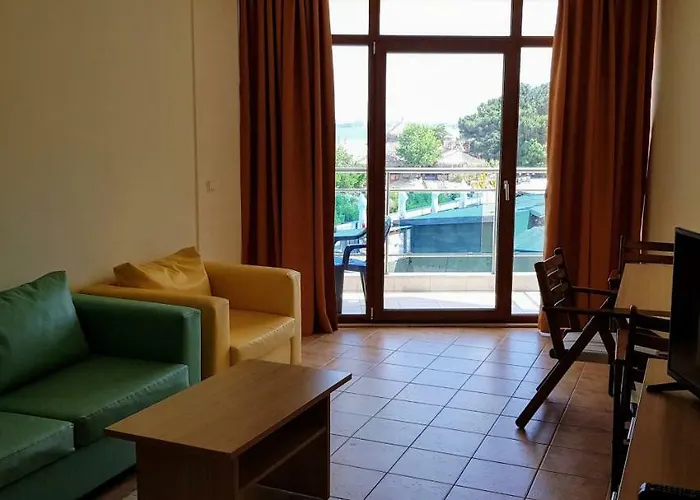 卡亚公寓酒店 *