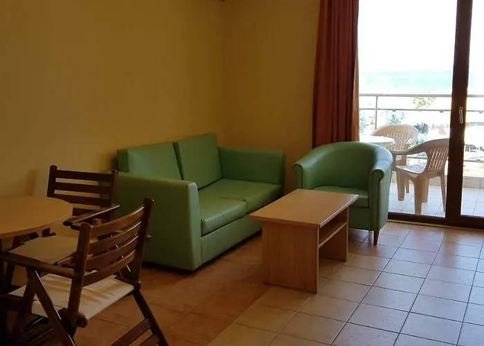 Kaya * Slantchev Briag